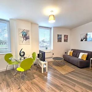 Apartment The Post House One By Fortuna